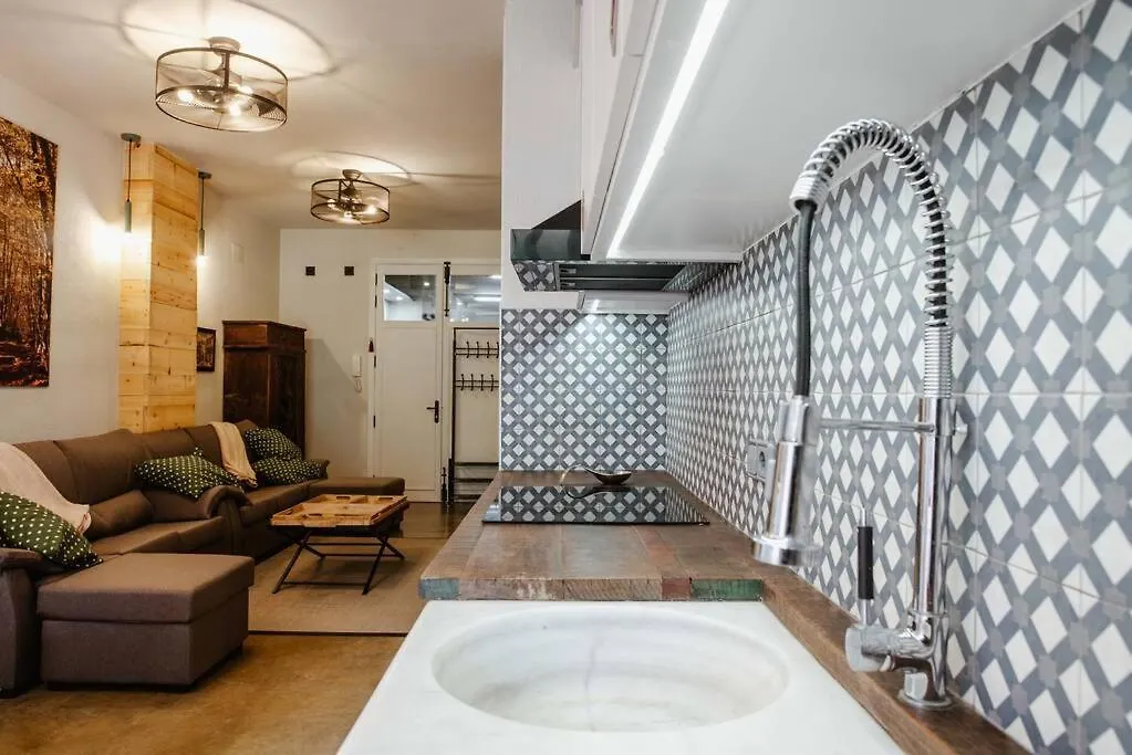 Apartment For 6 With Pool, Garden, Climbing Area Malgrat de Mar