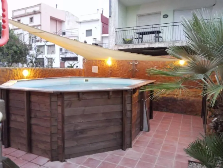 Apartment For 6 With Pool, Garden, Climbing Area Malgrat de Mar